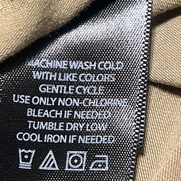 KENNETH COLE KHAKI STRETCH T—SHIRT SHORT SLEEVE CREW NECK SIZE 2X - Picture 10 of 10